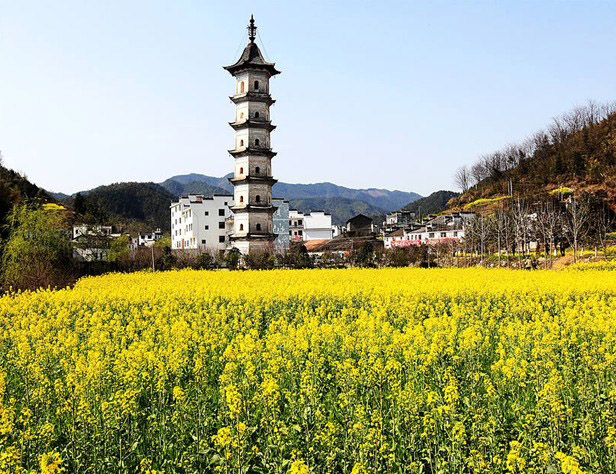龍天塔